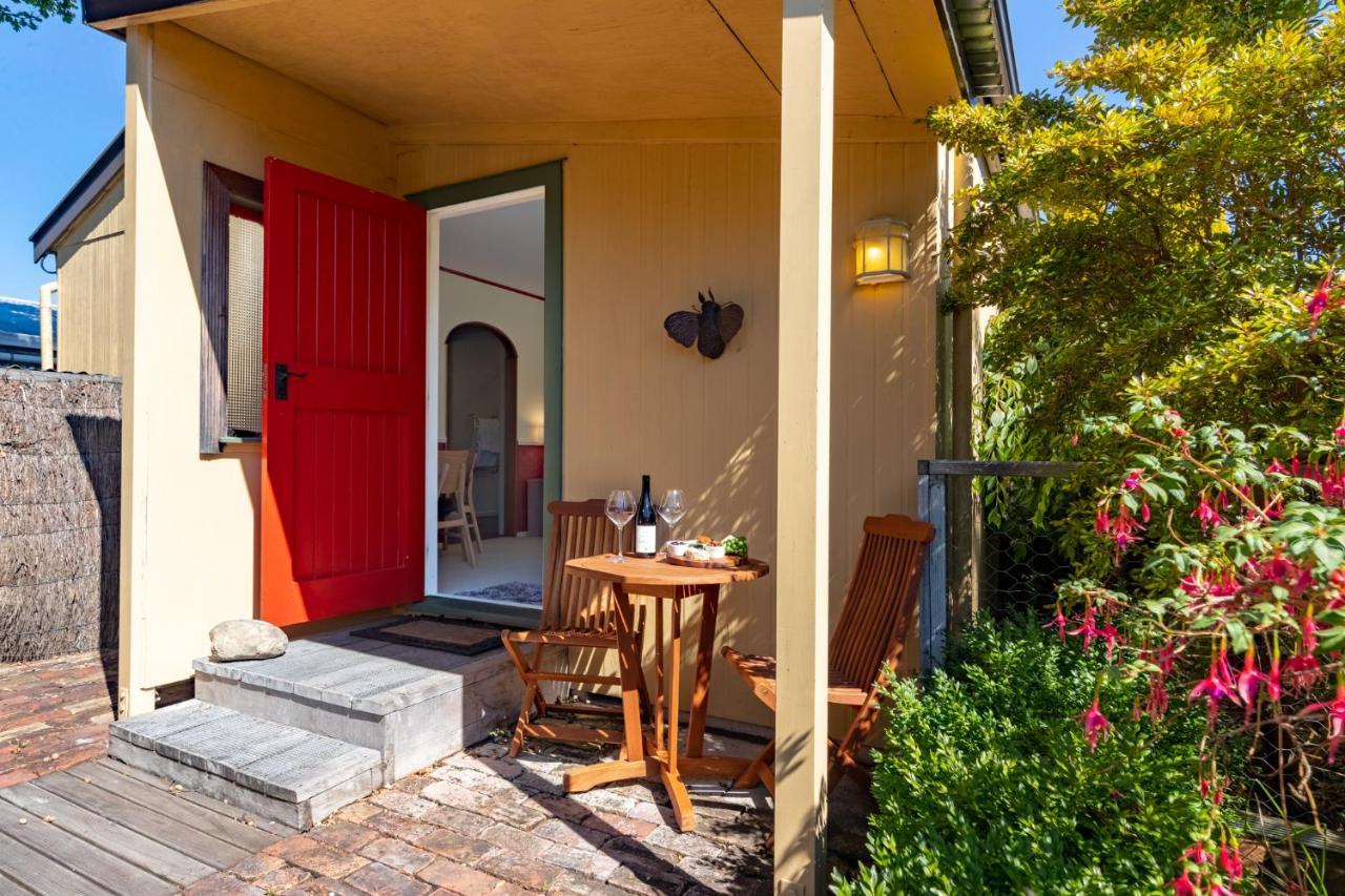 Shy Cottage And Studio Greytown Eksteriør billede
