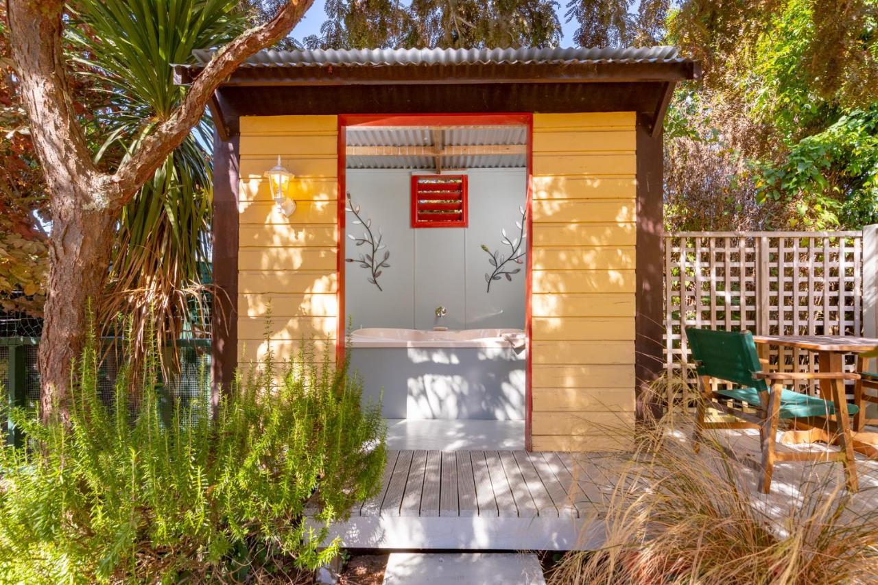 Shy Cottage And Studio Greytown Eksteriør billede